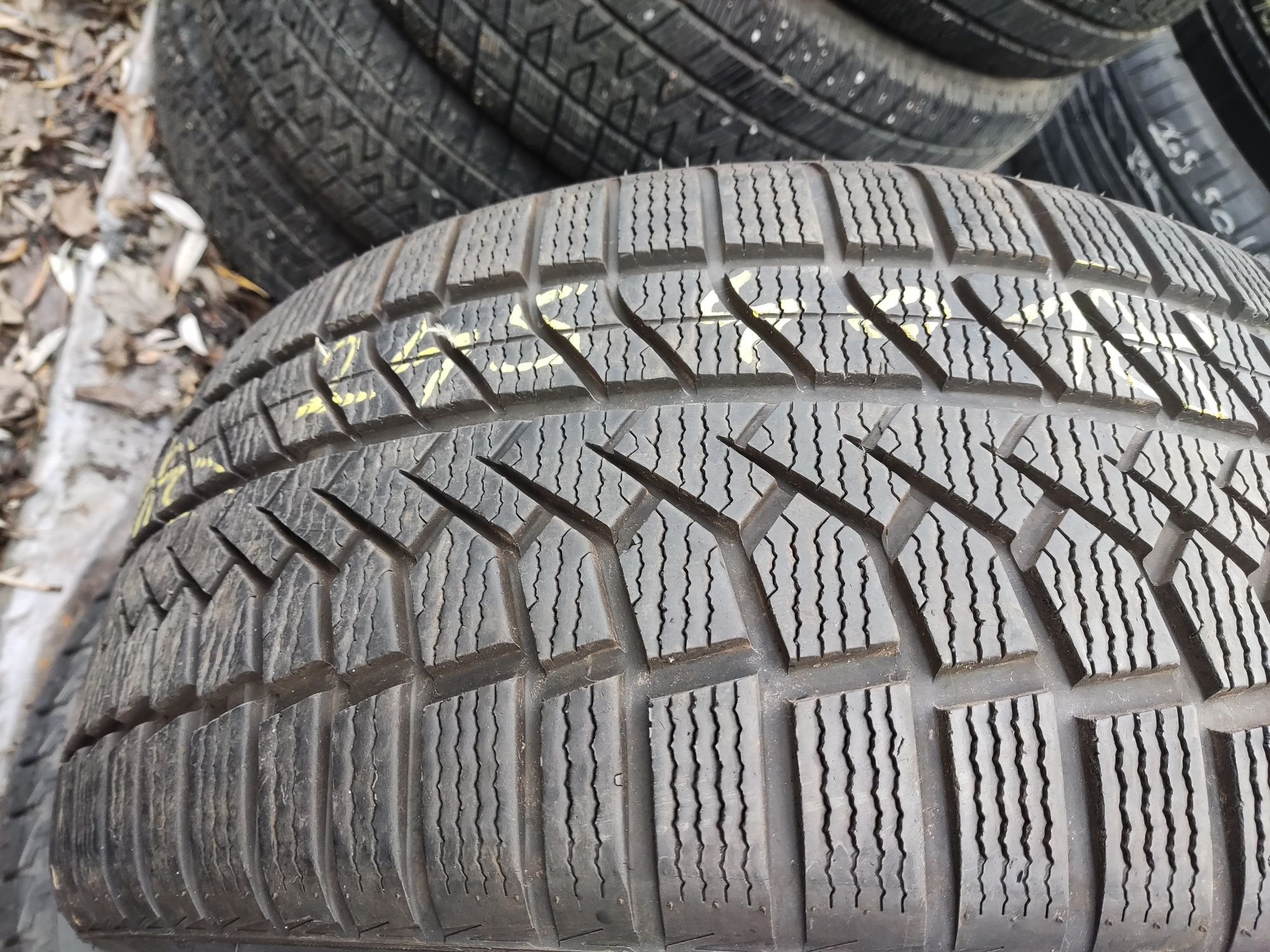 1бр зимна гума 245/40/18 Goodrich Super Snow Z507, XL подсилена
dot292