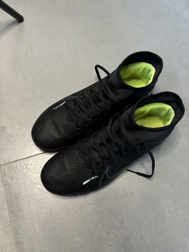 Vand Ghete Fotbal Nike Mercurial Superfly 9 pt sintetic