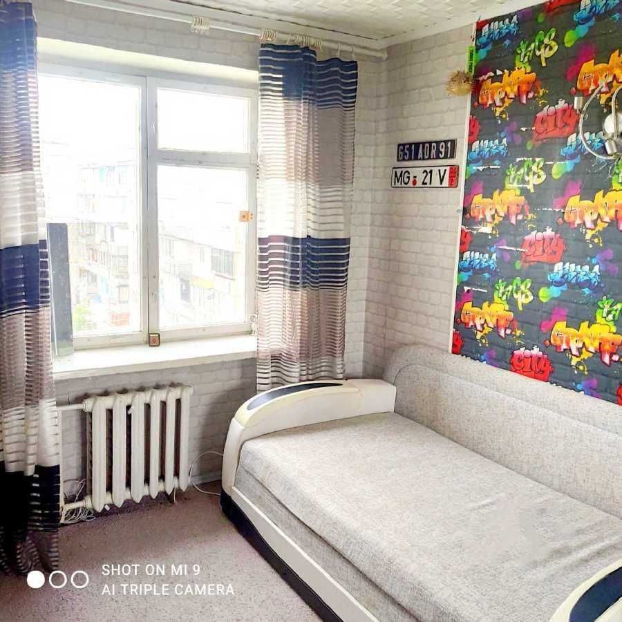 Дава се под наем Тристаен апартамент в София, Гео Милев - 105 кв.м за 714 € - Снимка #2