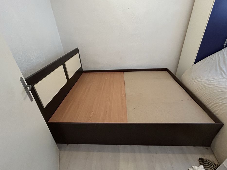 Pat matrimonial cu saltea160x200