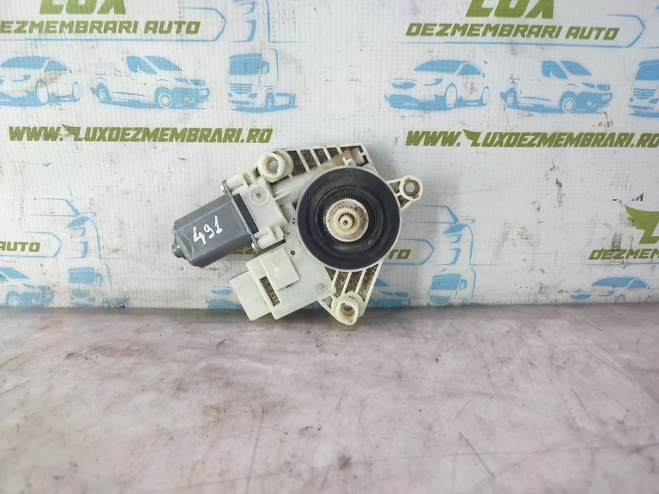 Motoras macara dreapta spate 5q4959812a Volkswagen VW Golf 7 [2012 -