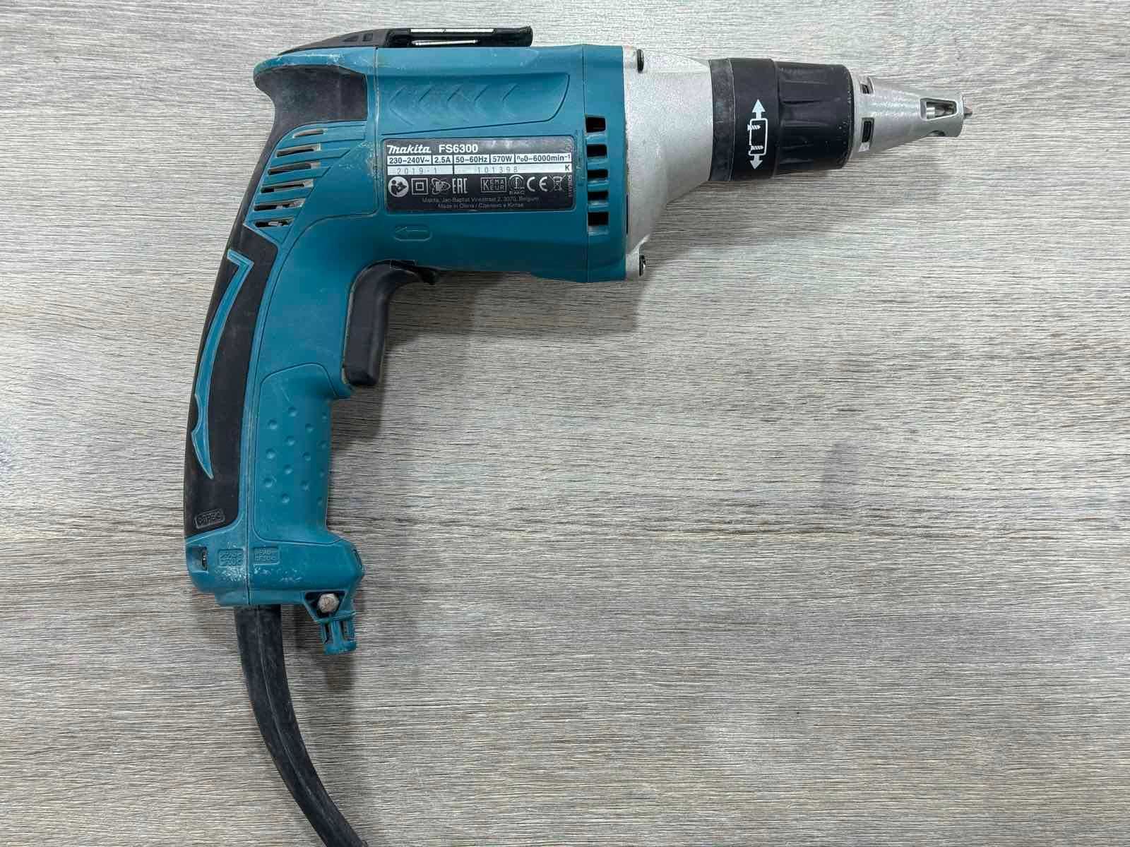 Профисионален Винтоверт за гипсокартон - Makita FS 6300