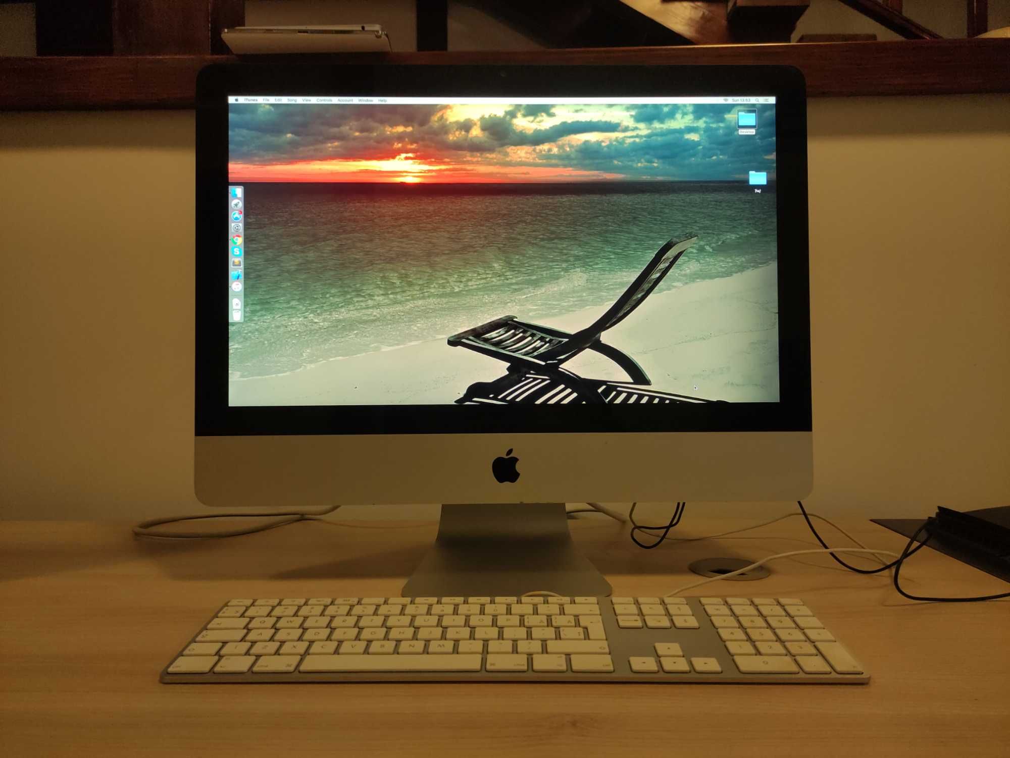 iMac (21.5 - inch, Mid 2011)