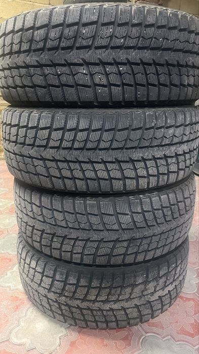 Зимняя шина, липучка, почти новая, успеите купить