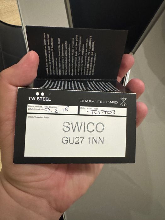 Часовник TW STEEL