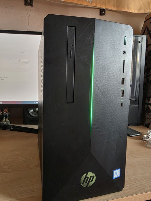 Компютър HP Pavillion Intel Core i5-9400F 2.90GHz, 16GB RAM