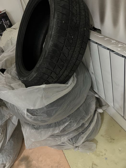 Шины зимние два комплекта