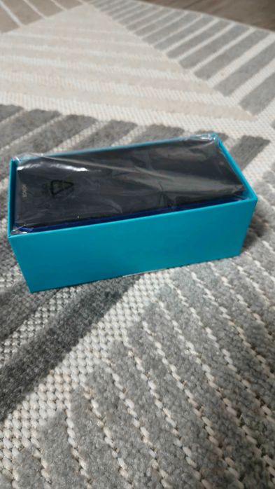 Телефон Honor 8s