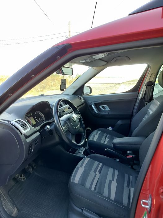 Skoda Roomster / 1.4 / Senz. Parcate / Climatronic / Pilot Auto