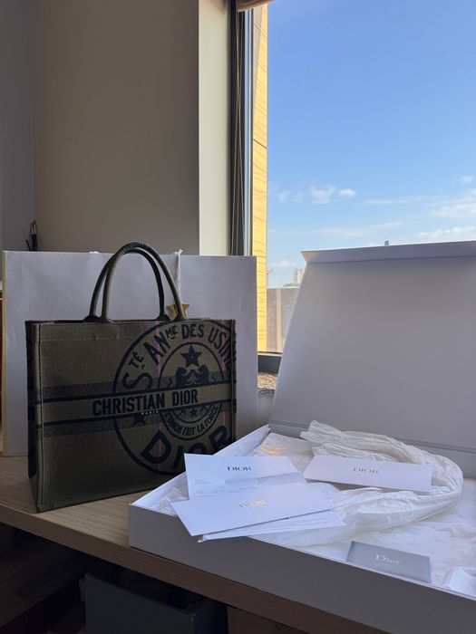Dior book tote лимитирана колекция 100% оригинал