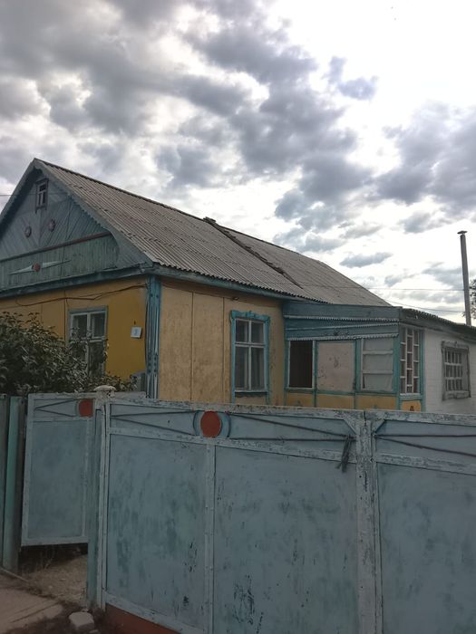 Продам 4хкомнатный дом в центре поселка