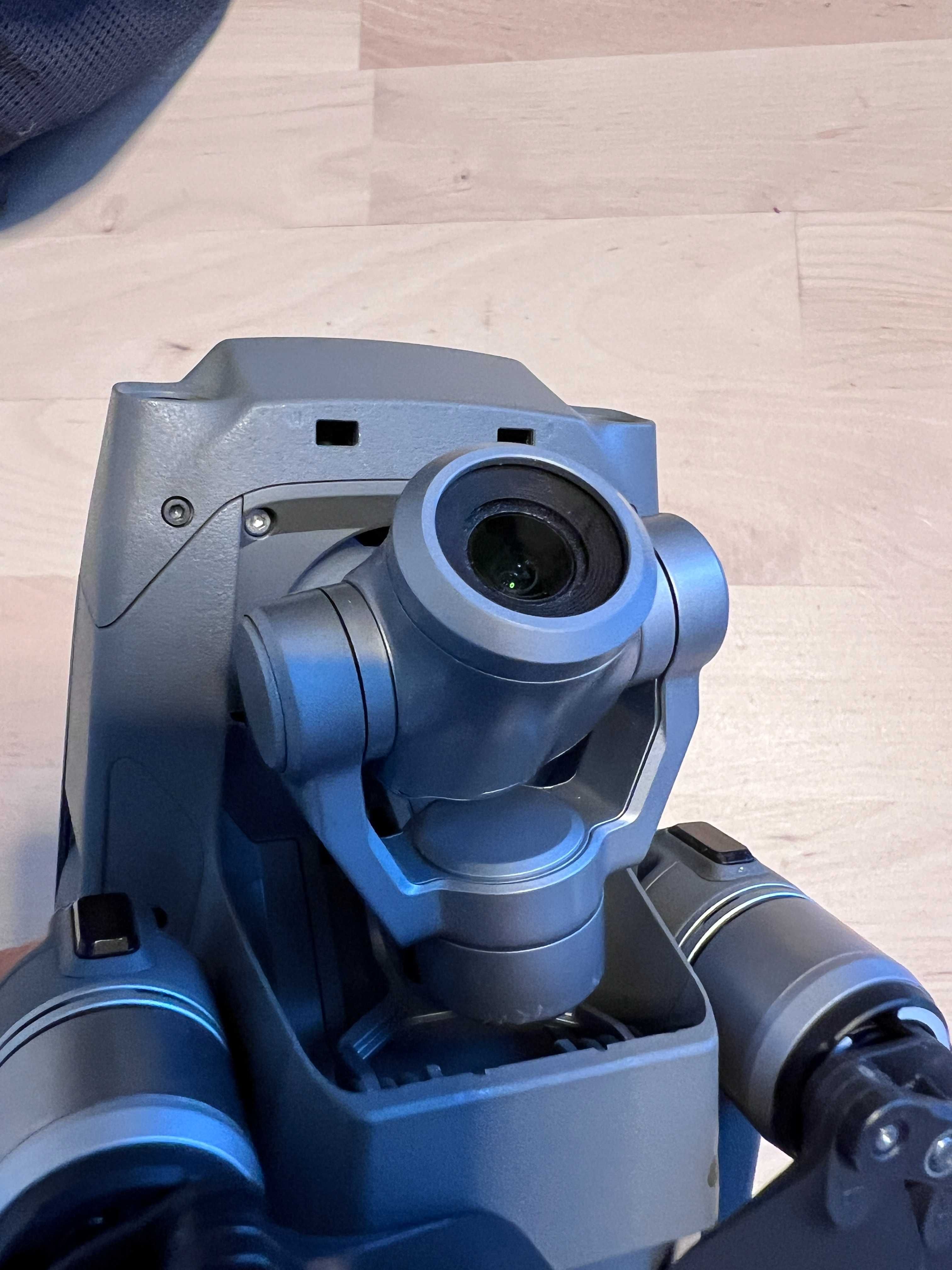 Vand Drona DJI Mavic 2 Zoom + Fly More Kit