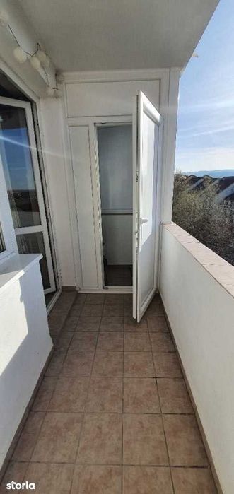 Închiriez apartament 2 camere, 60mp (media lunară a taxelor: 270 lei)