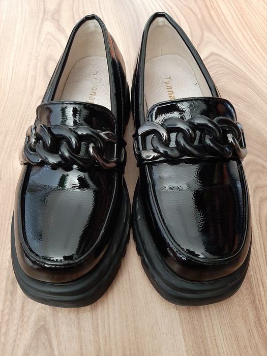 Продам детскую обувь размер 29-30