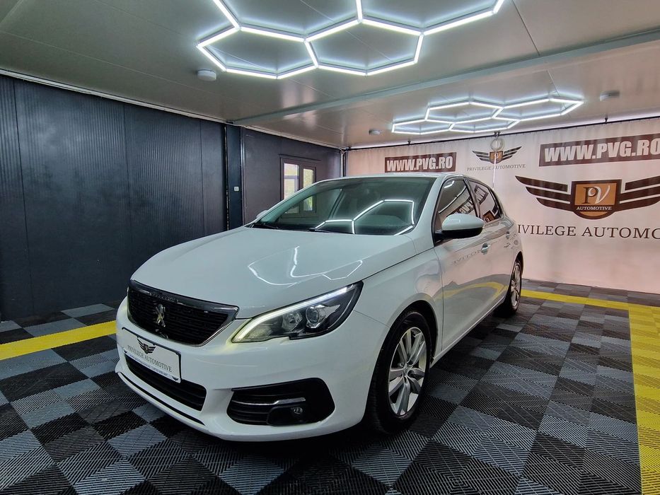 Peugeot 308 Diesel • Facelift • Virtual Cockpit • LED • Pilot • 6 + 1 trepte