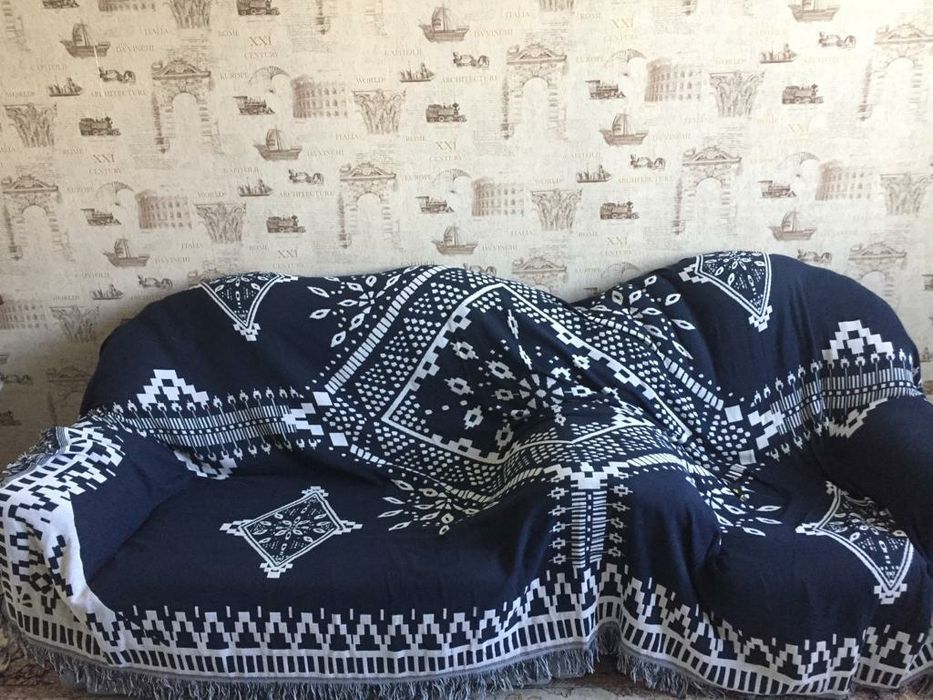 Диван и кресло в зал