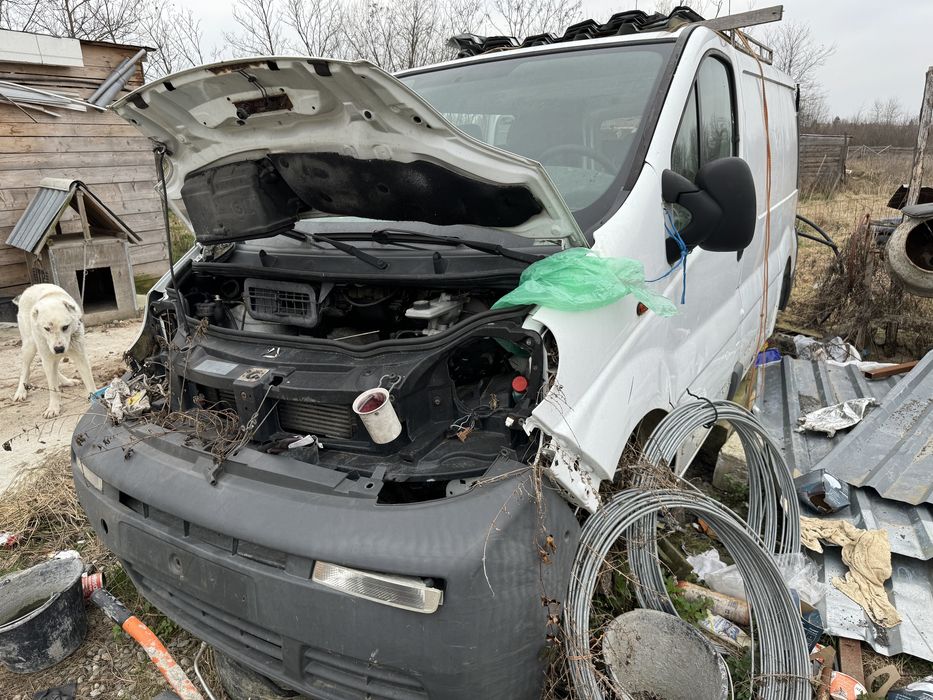 Dezmembrez opel vivaro, renaul trafic