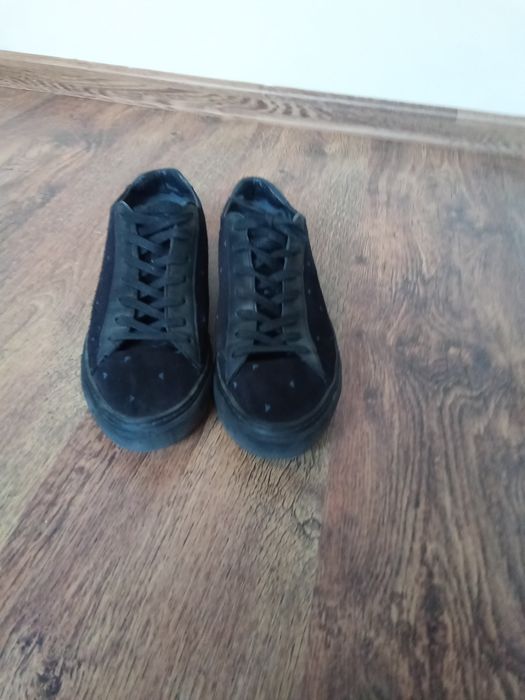 Мъжки  маратонки на Armani, изключително запазени