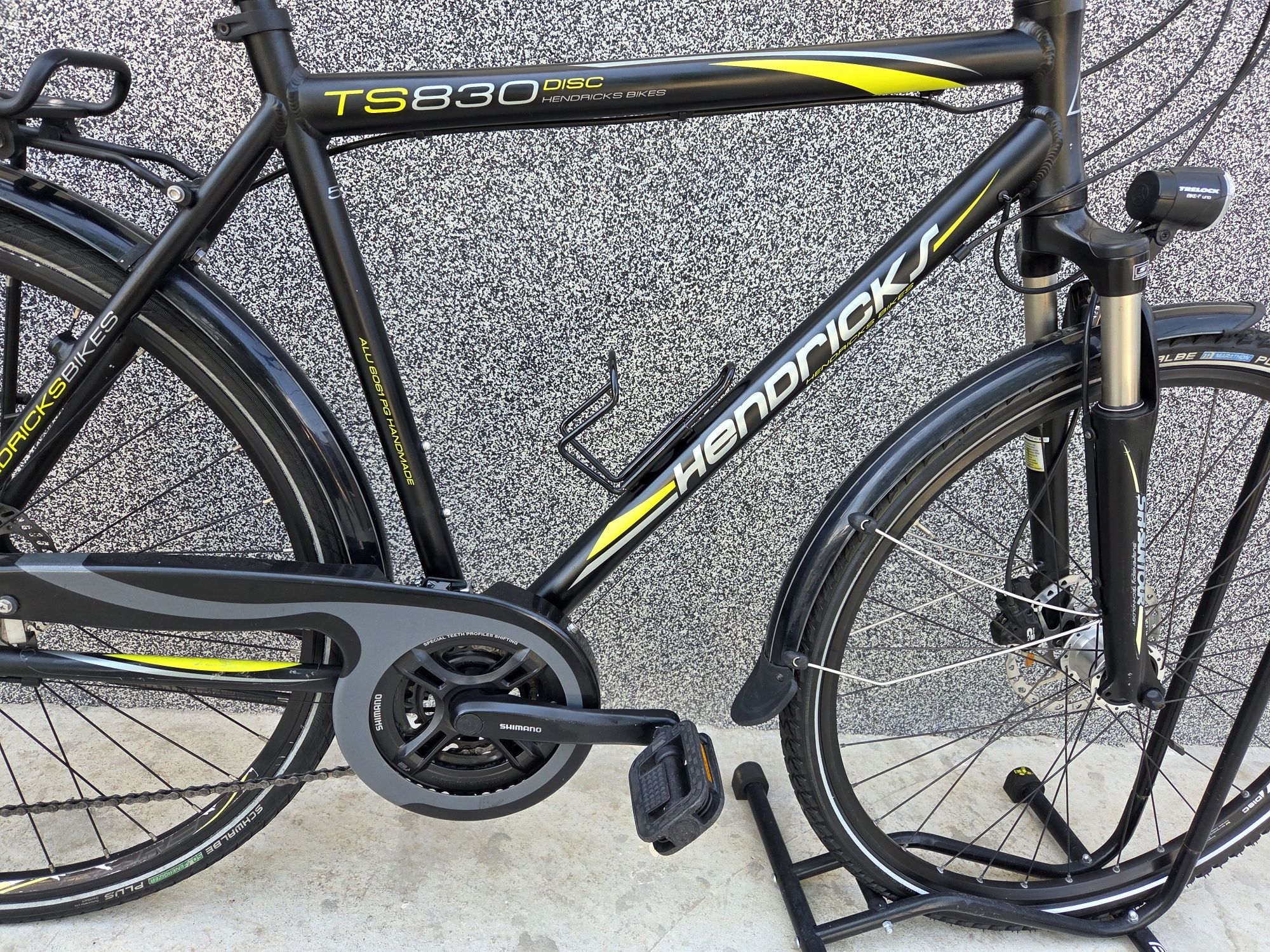 Немски алуминиев велосипед Hendricks 28" | Shimano Deore | ТОП!