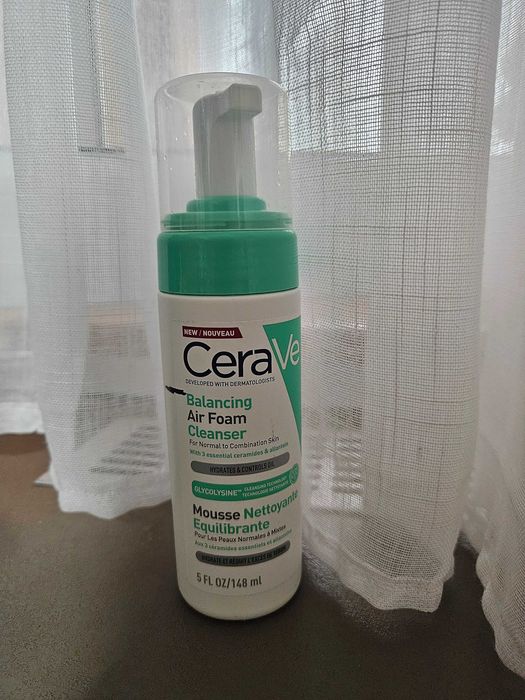 Cerave Spuma de curatare