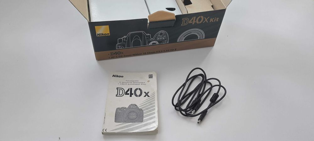 фотоапарат Nikon D40x