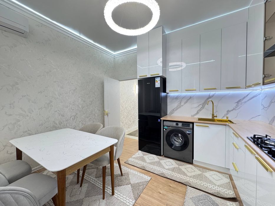 Срочно продаётся квартира Ц квартил новостиройка  метро Мирзо Улугбек