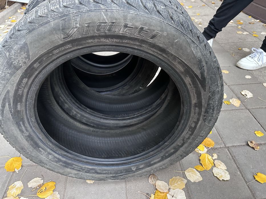Продам зим шины r16