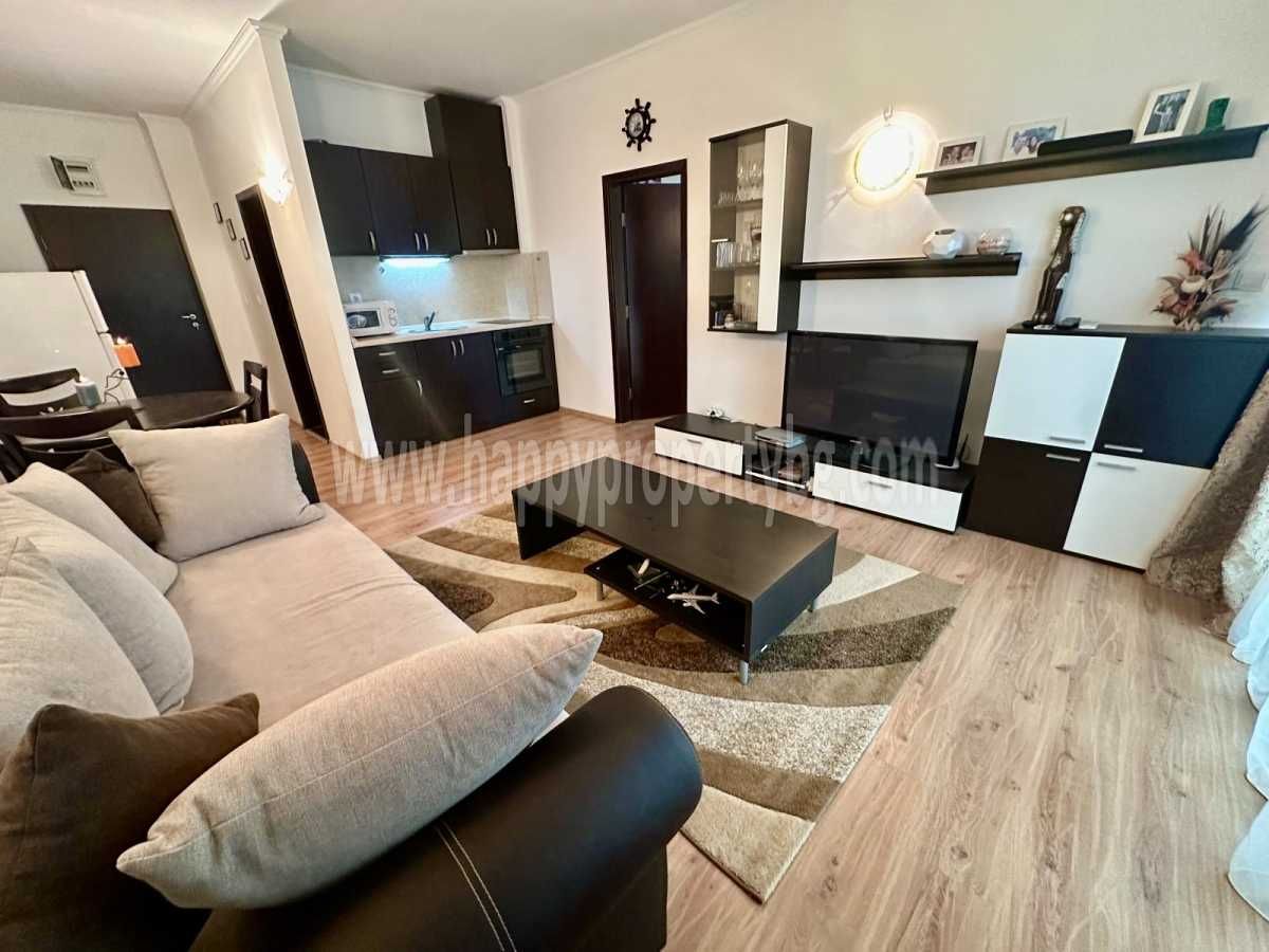 Продава се Двустаен апартамент в к.к. Слънчев бряг - 85 кв.м за 989 €/кв.м - Снимка #3
