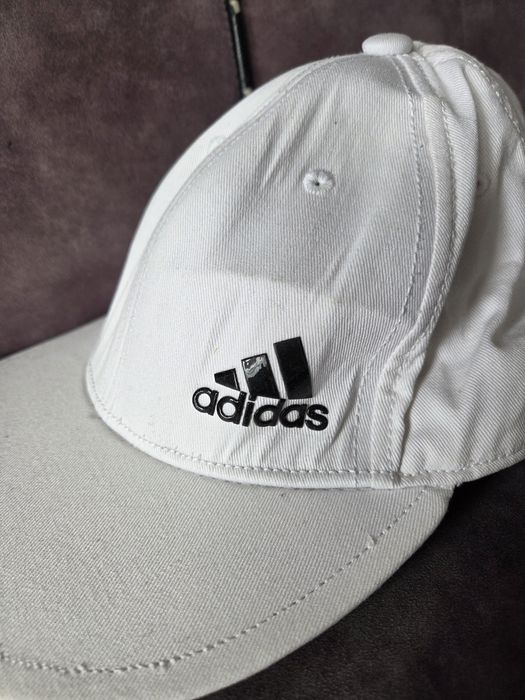 Шапка с козирка Adidas