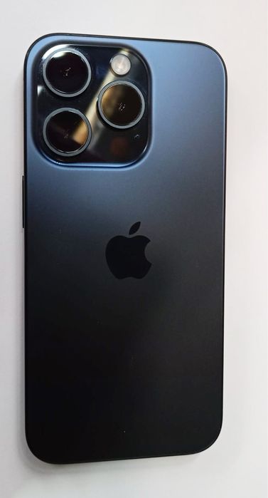 Iphone 15 pro 256 gb baterie 91% sau schimb cu Samsung Galaxy S24 ultr