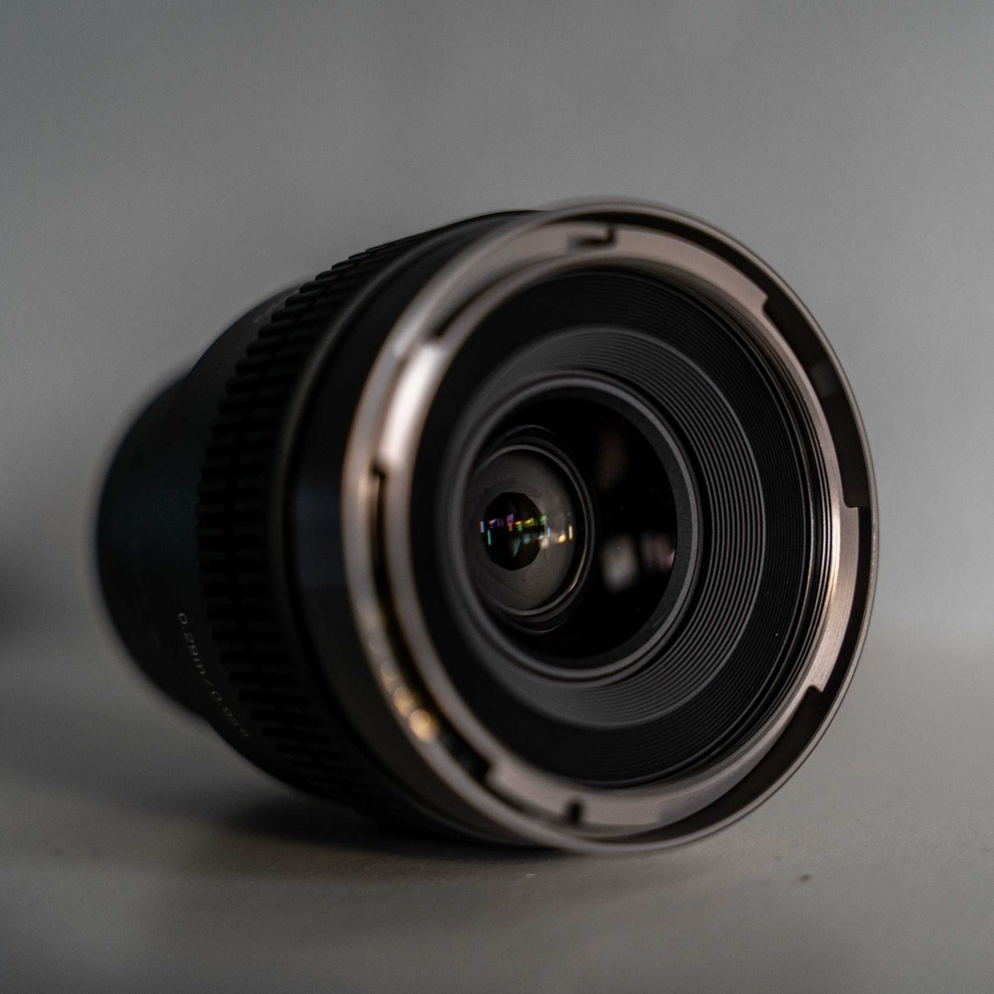 35mm f/1.8 (T/1.9) Samyang V-AF lens обектив за Sony-E mount