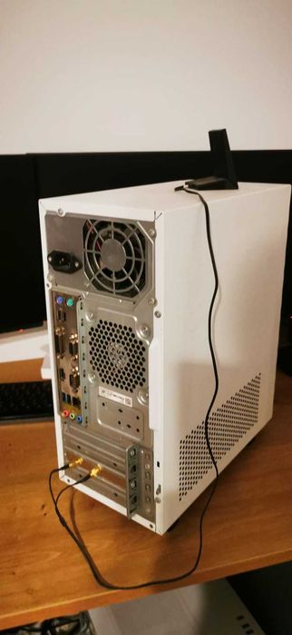 PC ASUS Intel i3-9100 / 8GB RAM / SSD NVMe 240GB – ideal birou, școală