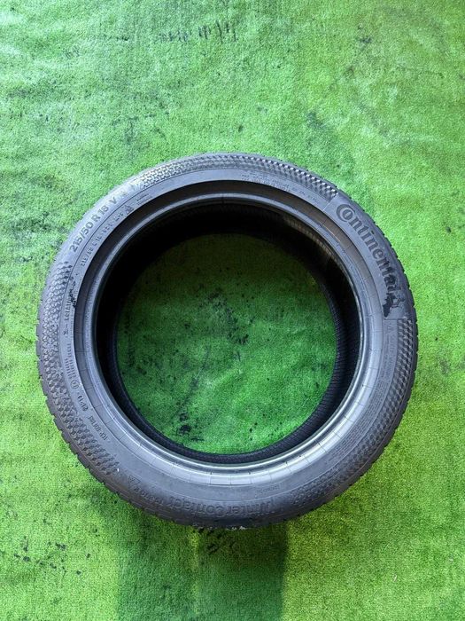 Anvelope Iarna 215/50/18 Continental