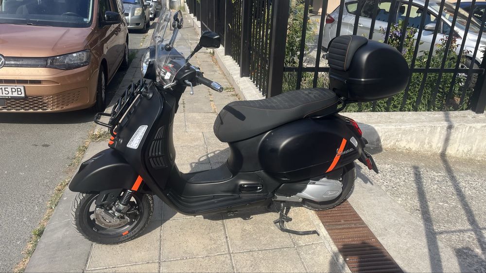 Vespa GTsport 300