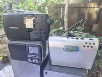 Vând vând radiouri dual grundig Sony