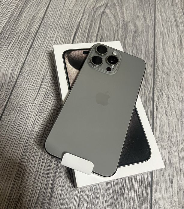  Apple / IPhone 15 Pro MAX / Natural Titanium / 256 Gb / Neverlock