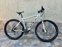 Bicicleta MTB White pe 29' schimbatoare full XT