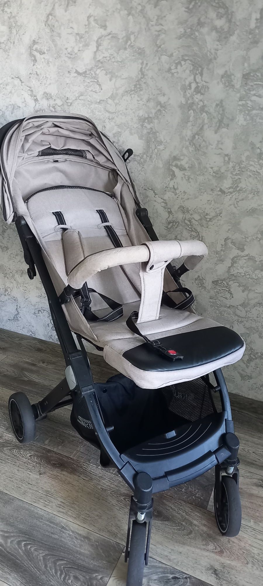 Продам детскую коляску