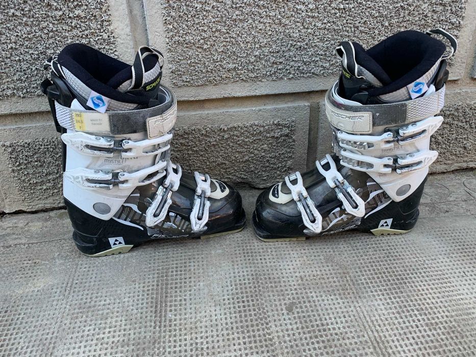 Clapari schi ski Fischer Mystyle marime EUR:37.5 Mondo:24.5 283mm
