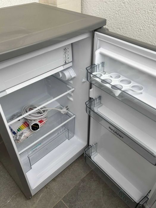 Frigider cu o usa Sharp