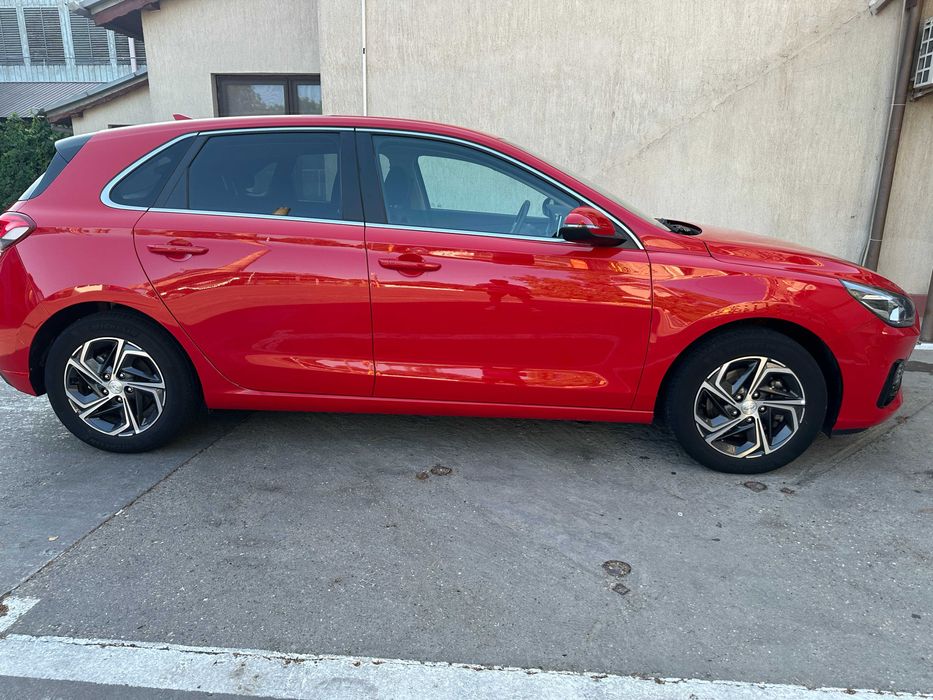 Hyundai i30 1.5 DPI 110 CP 2022