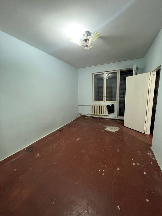 Аренда 1/4/4 Ялангач, дом быта, пустая