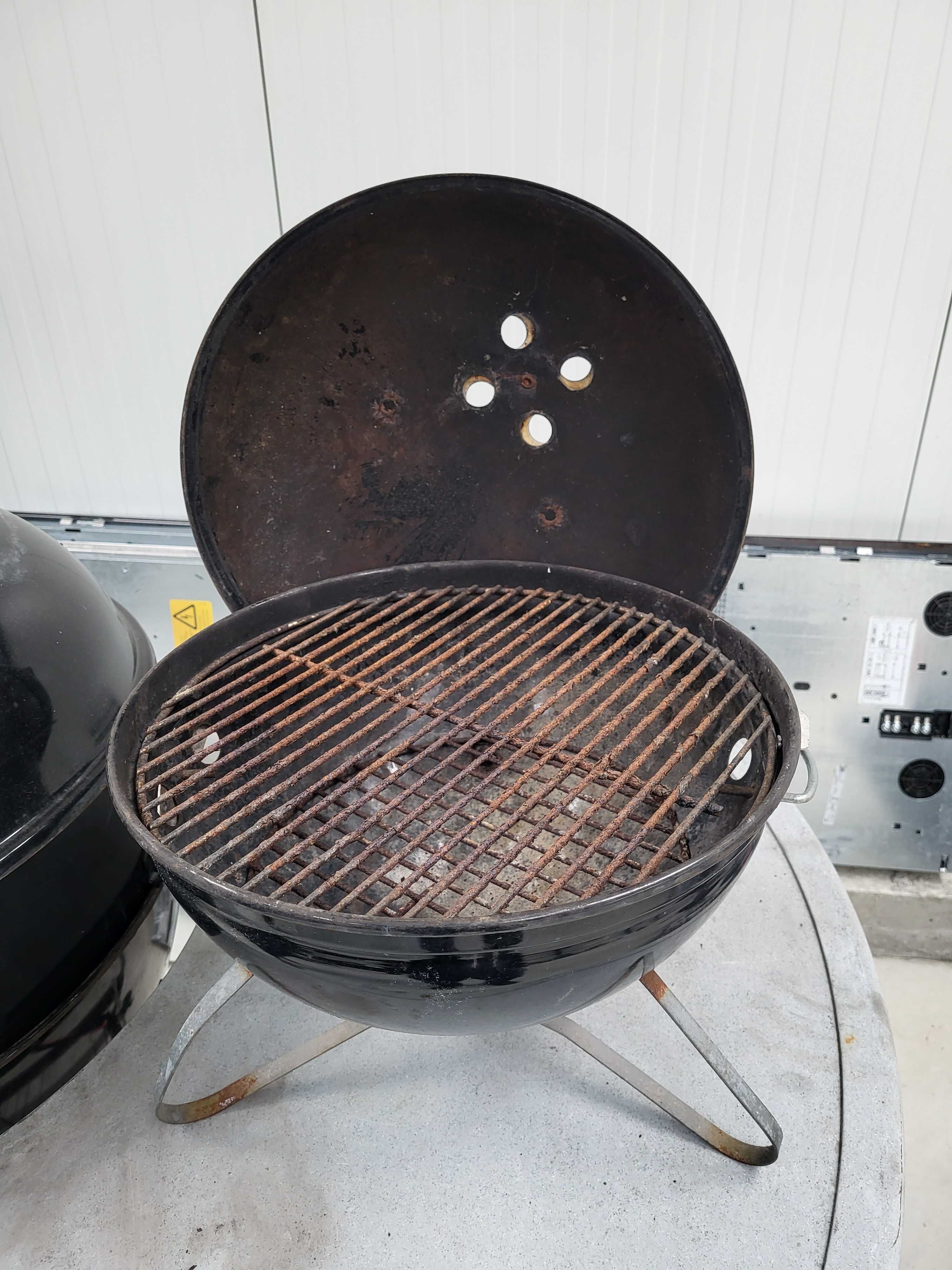 Grătar portabil Weber Smokey 37cm