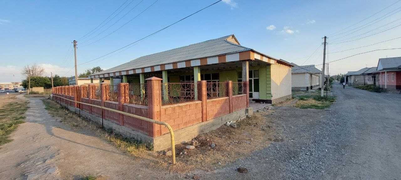 Sardoba tumanida savdo dokoni bolib tolash sharti bilan sotiladi