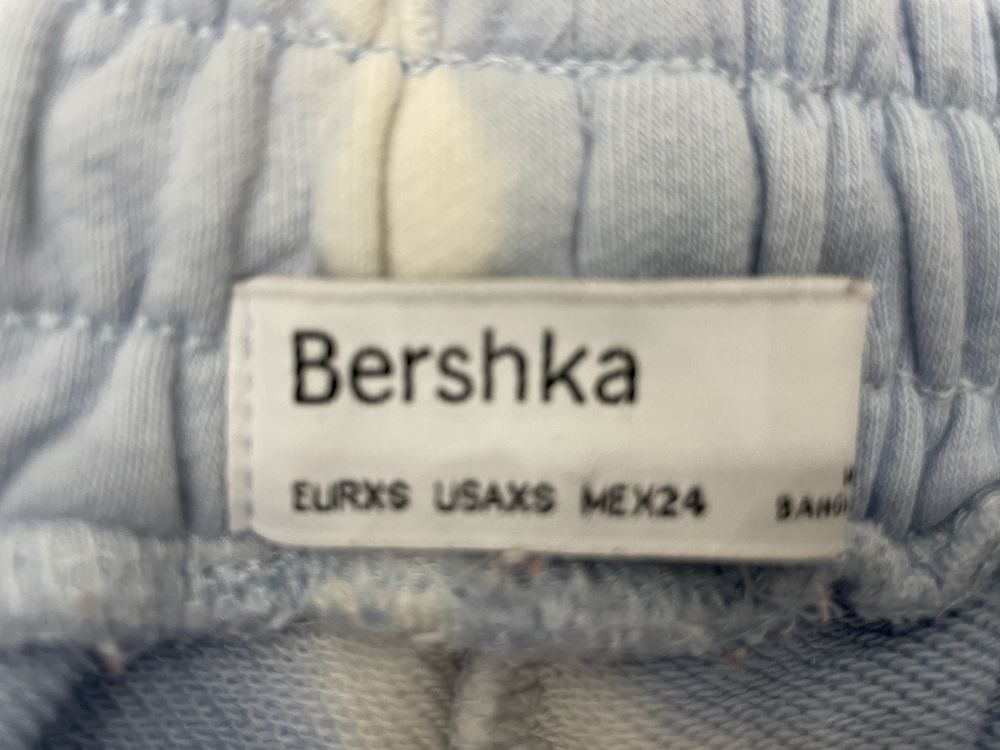 Джинсы трико Bershka Stradivarius