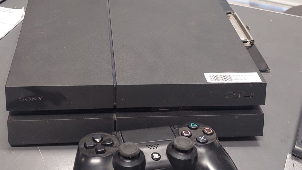 Игра PS 4 500GB + Джойстик
