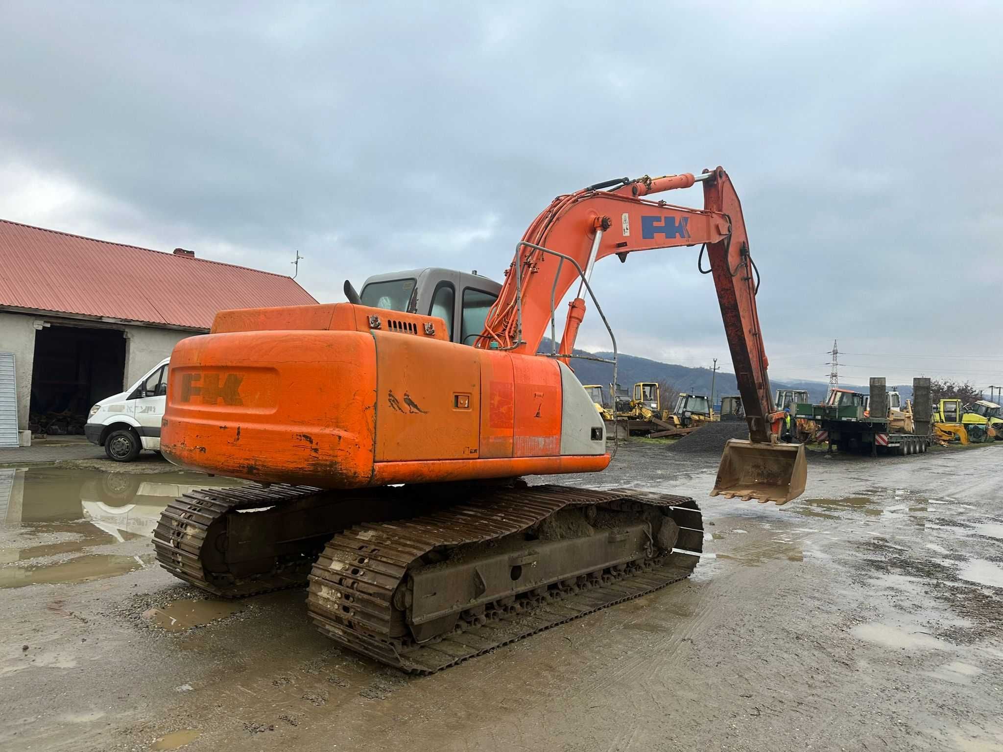 Dezmembrez excavator Fiat Kobelco E165 New Holland