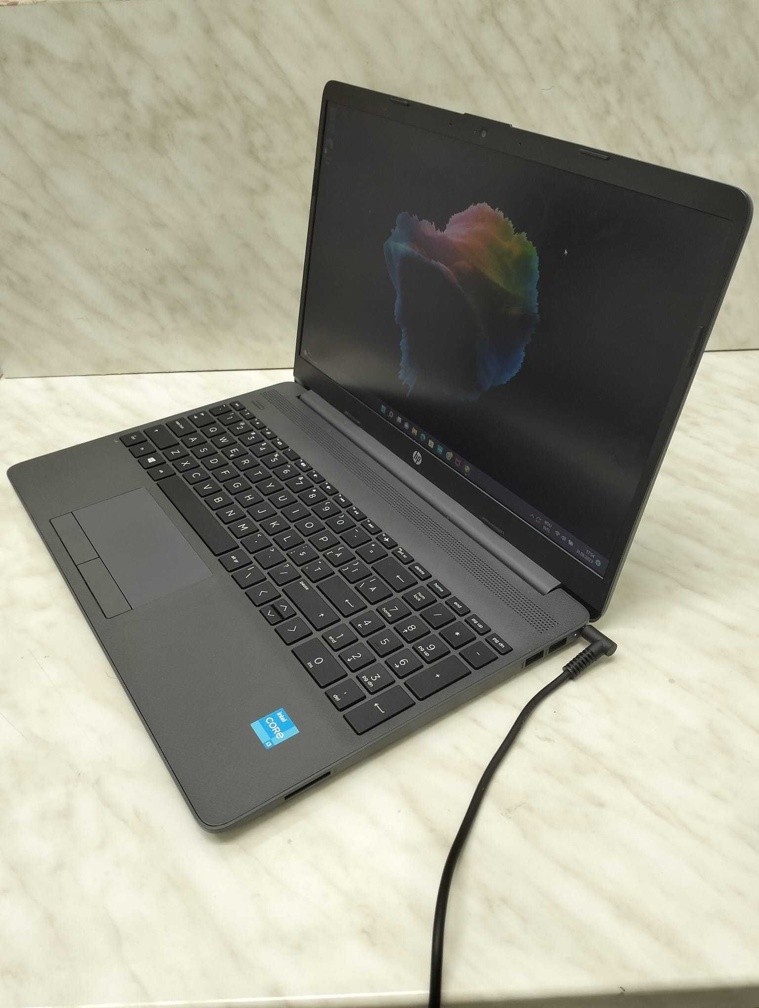 Laptop HP i3-gen 11 15.6"FHD, 8GB, SSD 256GB Zeus Amanet Rahova 20431