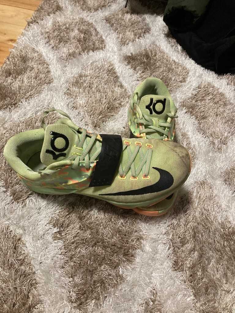 Basketball shoes KD 7 Easter (Size 44.5)