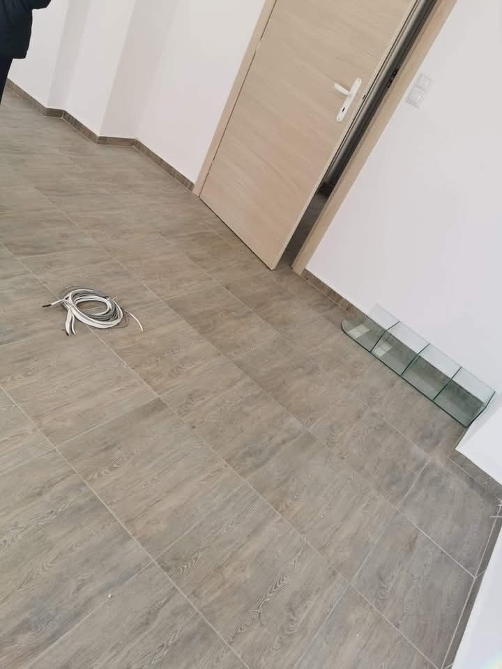 Дава се под наем Магазин в Айтос - 40 кв.м за 280.5 € - Снимка #8